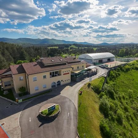 Pension Patrik Hrusica  Exteriör bild
